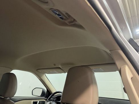 Used 2023 Ford Explorer XLT w/ Equipment Group 202A image 17