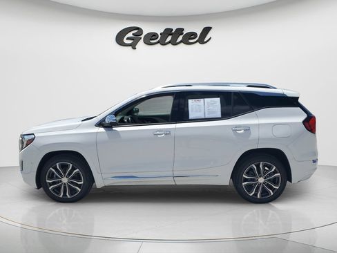 Used 2020 GMC Terrain Denali w/ Denali Premium Package FWD image 8