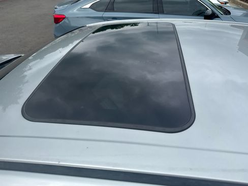 Used 2021 Toyota Avalon Limited w/ Advanced Safety Package FWD image 7