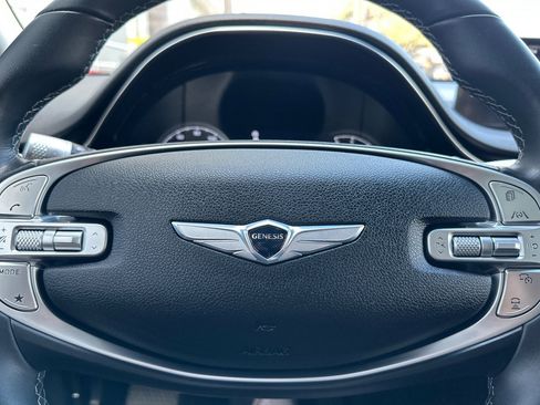 Used 2023 Genesis GV70 2.5T w/ Select Package image 25