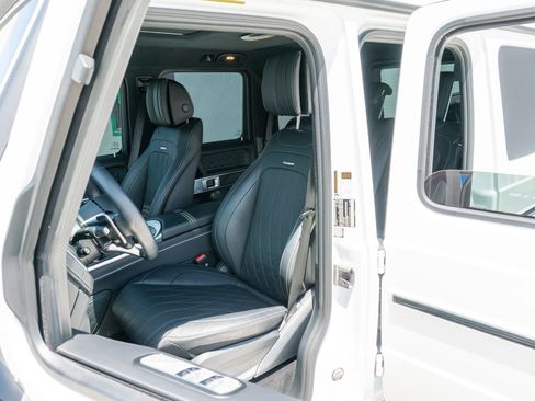 Used 2025 Mercedes-Benz G 63 AMG 4MATIC image 11