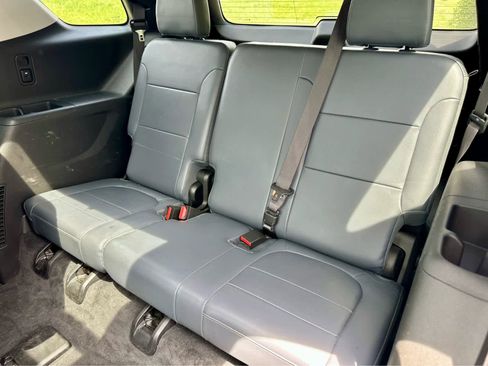 Used 2018 Chevrolet Traverse Premier image 13