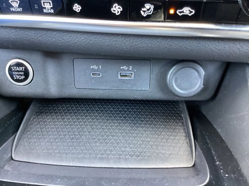 Used 2023 Nissan Rogue SV image 23