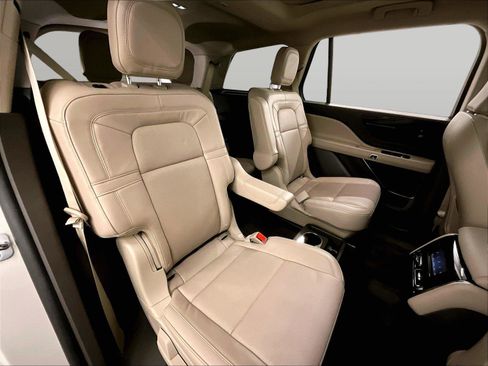 Used 2023 Lincoln Aviator Reserve w/ Elements Package Plus AWD/4WD image 26