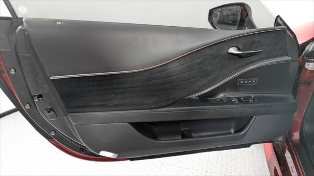 Used 2018 Lexus LC 500h w/ Touring Package RWD image 13