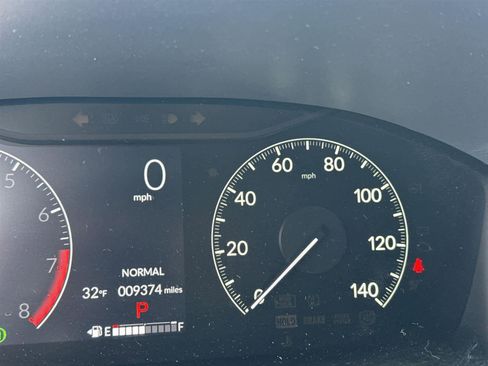 Used 2025 Honda HR-V Sport image 31