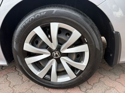 Used 2022 Honda Civic LX image 18