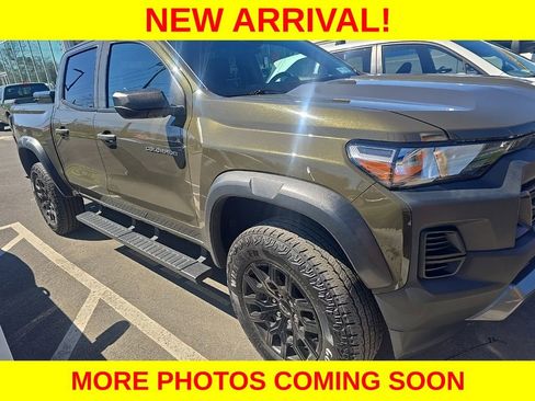 Used 2023 Chevrolet Colorado Trail Boss w/ Advanced Trailering Package image 2