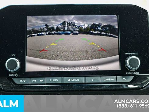 Used 2025 Nissan Pathfinder SV image 41