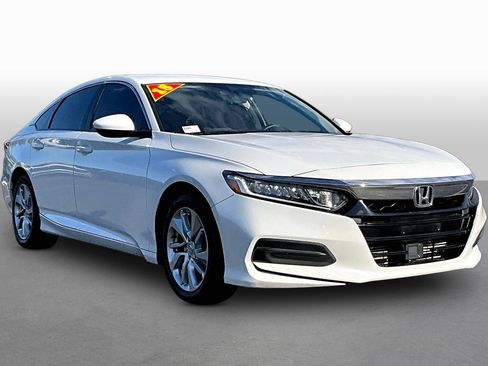 Used 2018 Honda Accord LX image 10