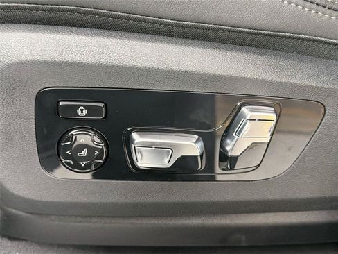 New 2026 BMW X5 sDrive40i w/ M Sport Package RWD image 38
