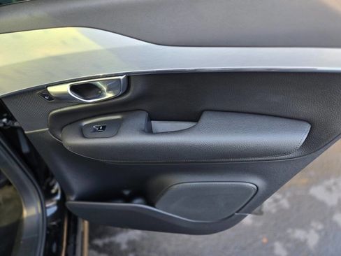 Used 2018 Volvo XC90 T5 Momentum image 20