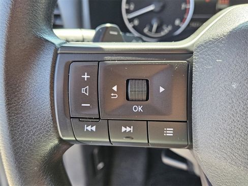 Certified 2025 Nissan Rogue S image 24