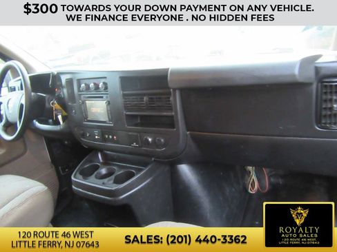Used 2015 GMC Savana 2500 RWD 2500 155 image 17
