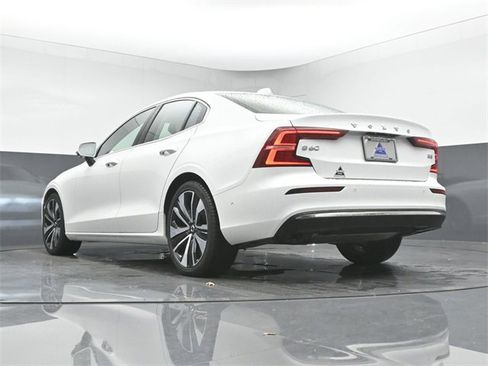 Used 2023 Volvo S60 B5 Ultimate w/ Climate Package image 40