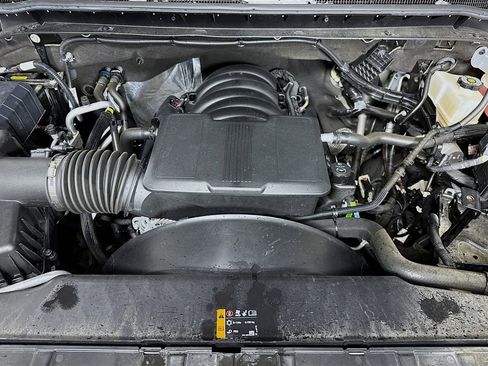 Used 2025 Chevrolet Silverado 2500 LTZ w/ LTZ Convenience Package image 31