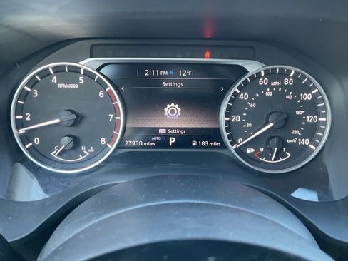 Used 2023 Nissan Rogue SV image 12