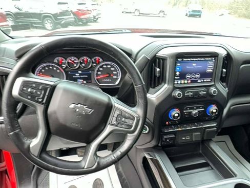 Used 2019 Chevrolet Silverado 1500 RST image 15