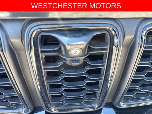 Used 2023 Jeep Grand Cherokee Limited w/ Luxury Tech Group II AWD/4WD image 15