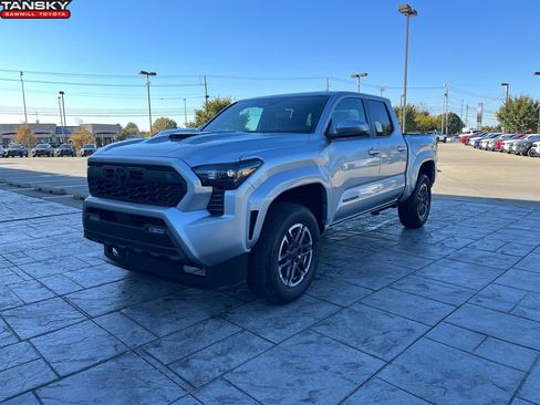 New 2025 Toyota Tacoma TRD Sport image 1