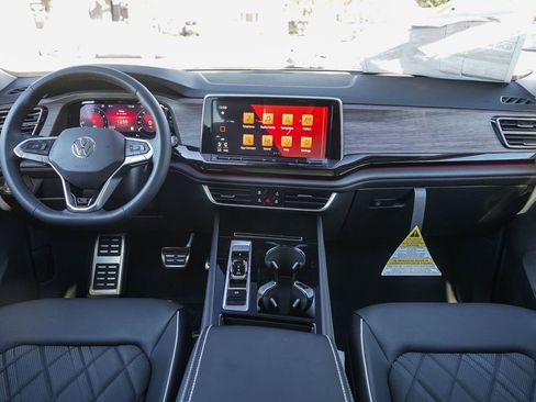 New 2026 Volkswagen Atlas SEL Premium R-Line image 18