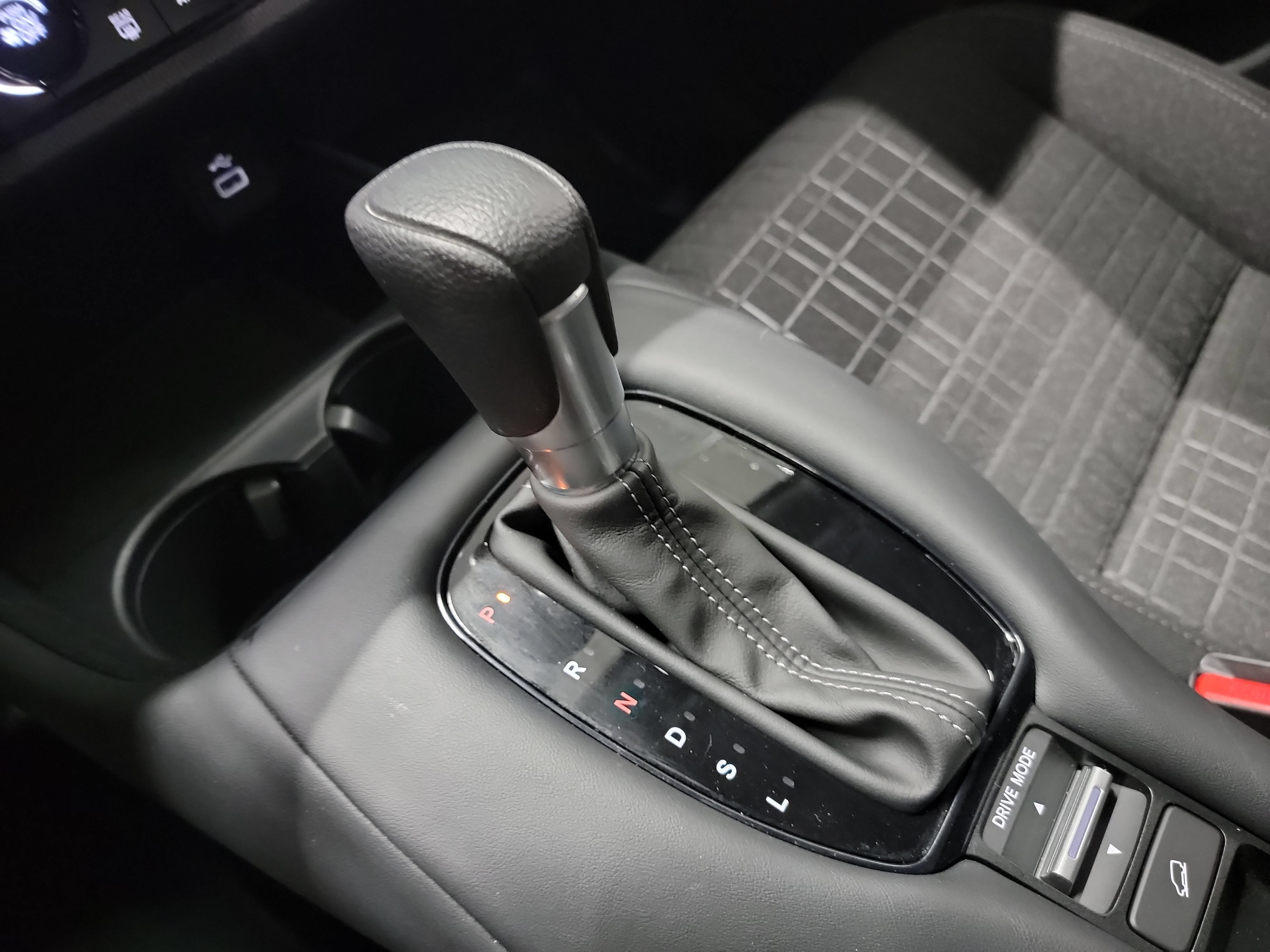 Certified 2024 Honda HR-V LX image 26