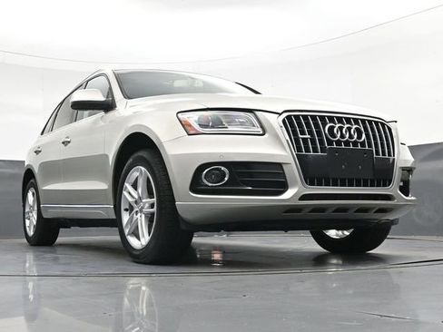 Used 2014 Audi Q5 2.0T Premium Plus w/ Premium Plus Package AWD/4WD image 38