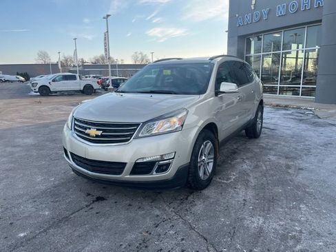 Used 2015 Chevrolet Traverse LT image 11