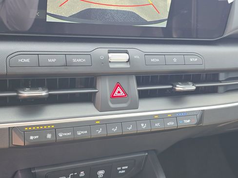 New 2026 Kia K4 FWD image 24