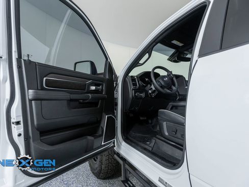 Used 2025 RAM 3500 Laramie w/ Night Edition AWD/4WD image 10