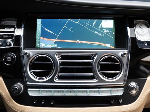 Used 2013 Rolls-Royce Ghost image 86