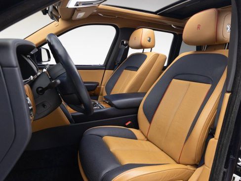 Used 2019 Rolls-Royce Cullinan image 8