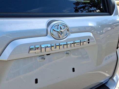 Used 2024 Toyota 4Runner SR5 Premium w/ Moonroof Package RWD image 33