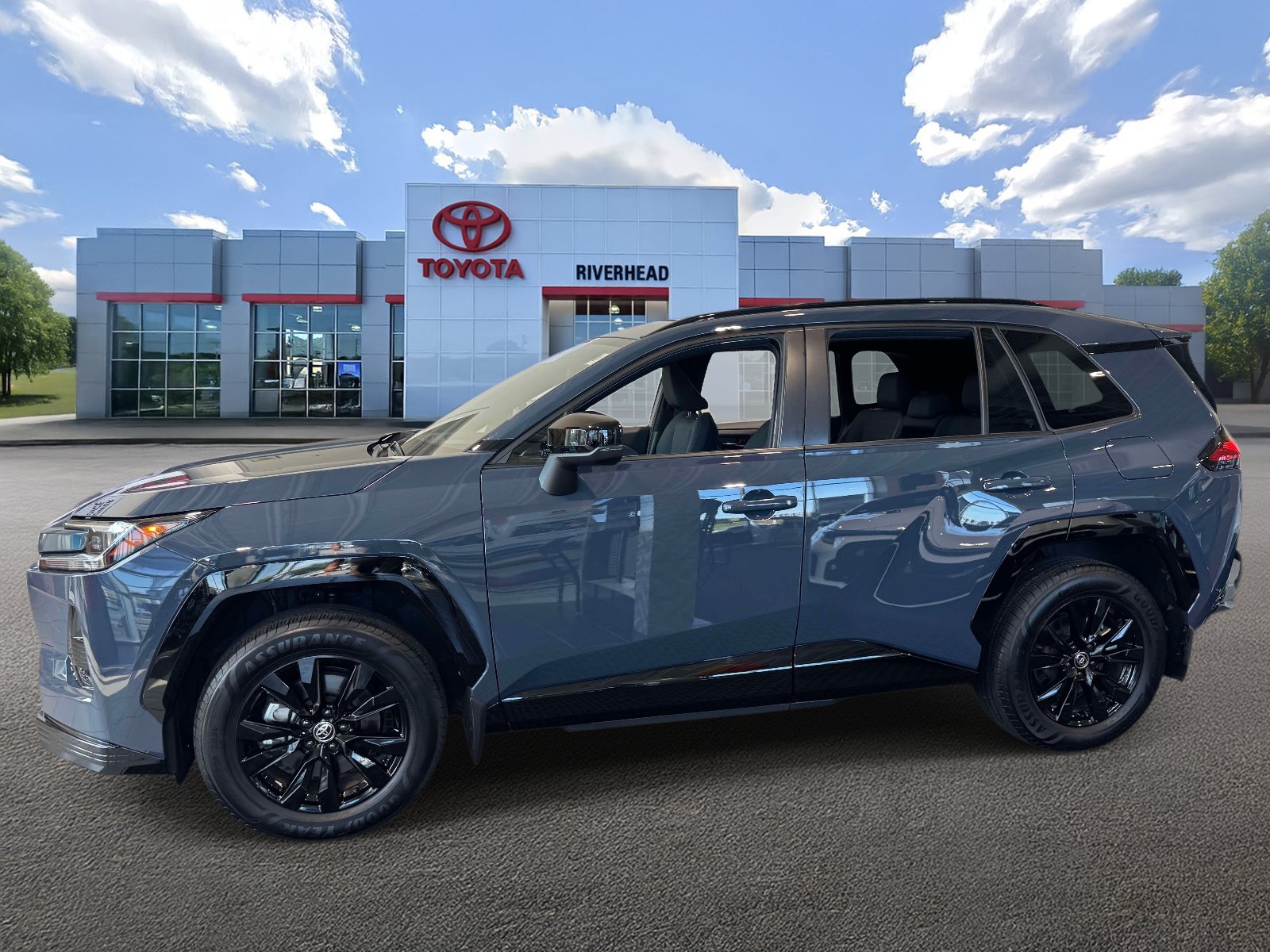 Used 2026 Toyota RAV4 SE w/ Convenience Package AWD/4WD image 3