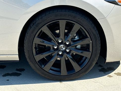 Used 2024 MAZDA MAZDA3 s FWD image 11