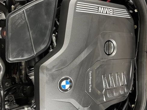 Used 2023 BMW 530i xDrive 530i xDrive w/ Premium Package image 23