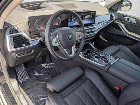 Used 2026 BMW X7 xDrive40i w/ Premium Package AWD/4WD image 10