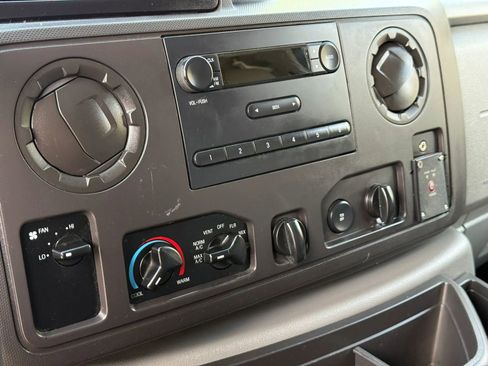 Used 2013 Ford E-150 and Econoline 150 RWD image 20