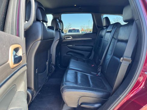 Used 2017 Jeep Grand Cherokee Limited AWD/4WD image 16