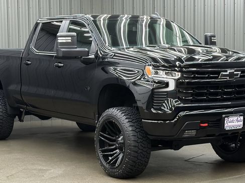 Used 2025 Chevrolet Silverado 1500 LT Trail Boss w/ Convenience Package II AWD/4WD image 7