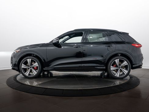 New 2026 Audi SQ5 Prestige AWD/4WD image 6