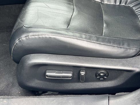 Used 2018 Honda Accord Touring image 19