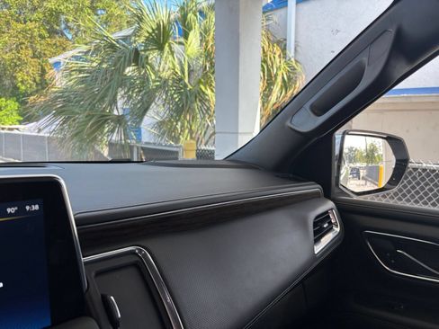 Used 2023 Chevrolet Tahoe Premier RWD image 38