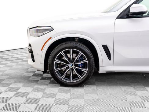Used 2023 BMW X5 M50i w/ Climate Comfort Package image 38