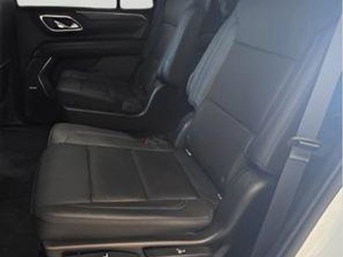 Used 2021 Chevrolet Tahoe LT w/ LT Signature Package image 32