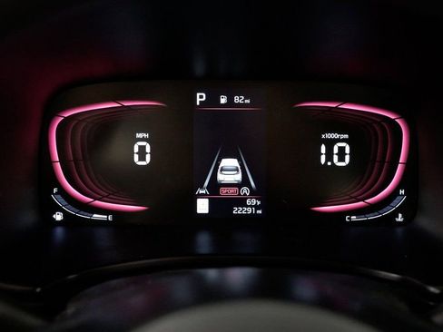 Used 2023 Kia Soul LX image 12