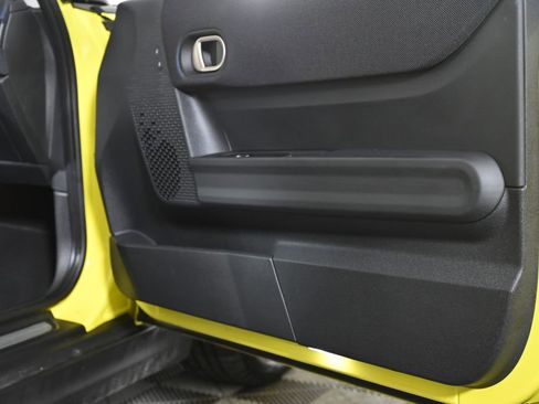 Certified 2025 MINI Cooper S image 31