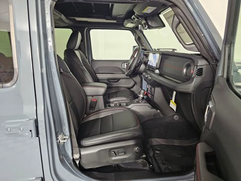 New 2026 Jeep Wrangler Unlimited Rubicon 392 w/ Quick Order Package 27X Moab AWD/4WD image 37