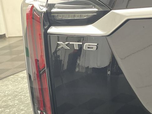 Used 2023 Cadillac XT6 Sport w/ Technology Package image 37