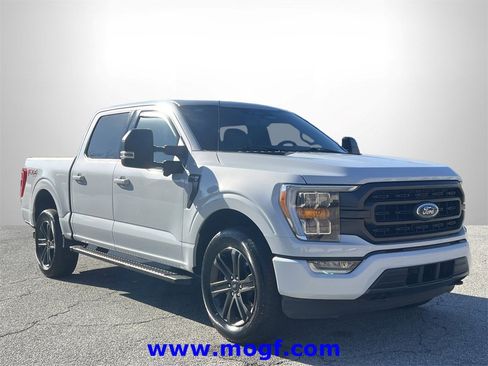 Certified 2022 Ford F150 XLT w/ Equipment Group 302A High image 4